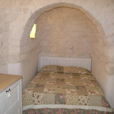 Trulli Monte Del Sale